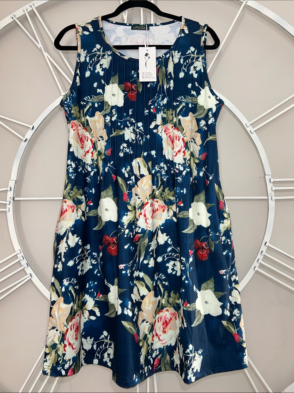 Ofeefan Sleeveless Floral Midi Dress in Navy